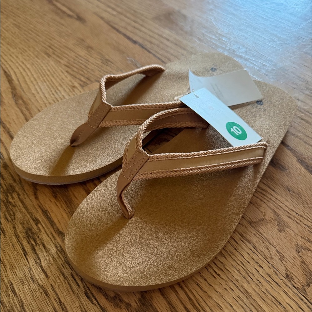 Shade & Shore Tan Flip Flops